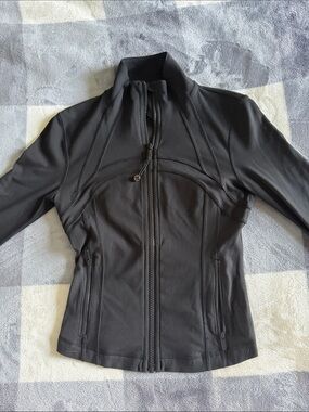 Black Zip-Front Women's lululemon define jacket